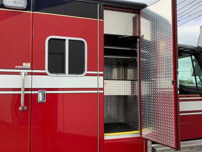 2015 Freightliner M2 106   - Photo 28 - Crest Hill, IL 60403