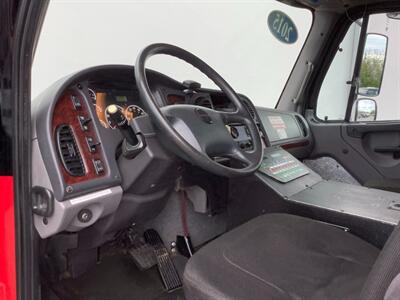 2015 Freightliner M2 106   - Photo 16 - Crest Hill, IL 60403