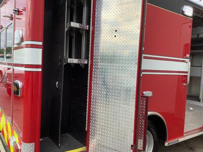 2015 Freightliner M2 106   - Photo 26 - Crest Hill, IL 60403