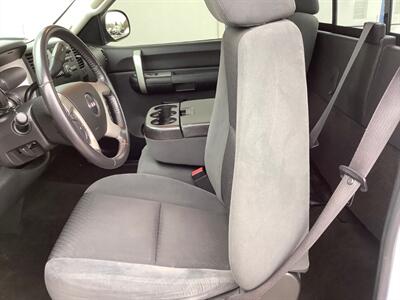 2009 GMC Sierra 1500 SLE   - Photo 24 - Crest Hill, IL 60403