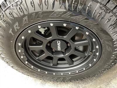 2009 GMC Sierra 1500 SLE   - Photo 38 - Crest Hill, IL 60403