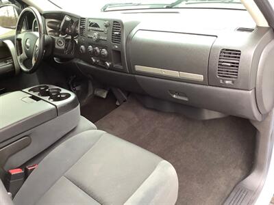 2009 GMC Sierra 1500 SLE   - Photo 26 - Crest Hill, IL 60403