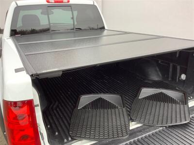 2009 GMC Sierra 1500 SLE   - Photo 35 - Crest Hill, IL 60403