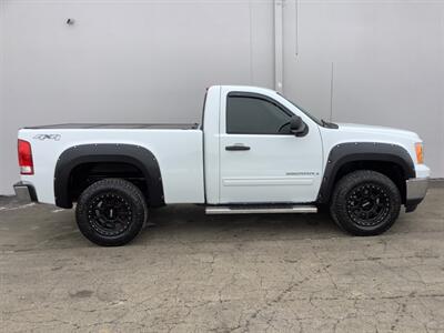 2009 GMC Sierra 1500 SLE   - Photo 8 - Crest Hill, IL 60403