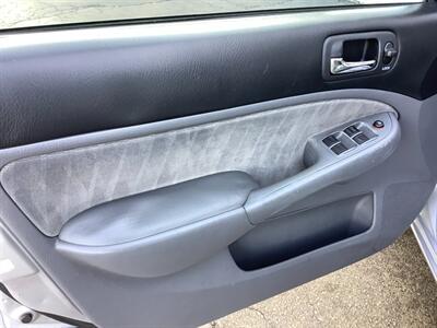 2004 Honda Civic EX   - Photo 9 - Crest Hill, IL 60403