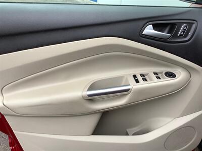 2014 Ford Escape SE   - Photo 11 - Crest Hill, IL 60403