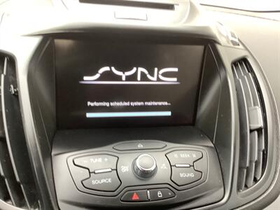 2014 Ford Escape SE   - Photo 17 - Crest Hill, IL 60403