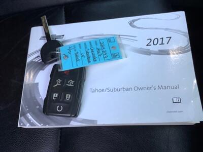 2017 Chevrolet Suburban LT   - Photo 35 - Crest Hill, IL 60403