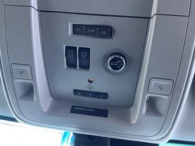 2017 Chevrolet Suburban LT   - Photo 36 - Crest Hill, IL 60403