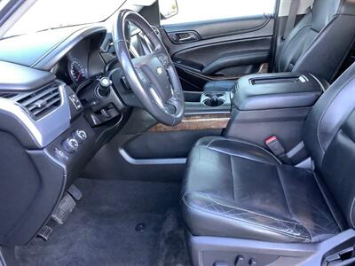 2017 Chevrolet Suburban LT   - Photo 15 - Crest Hill, IL 60403