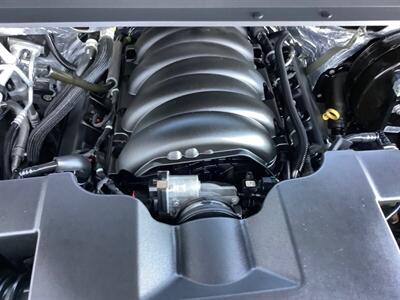 2017 Chevrolet Suburban LT   - Photo 57 - Crest Hill, IL 60403