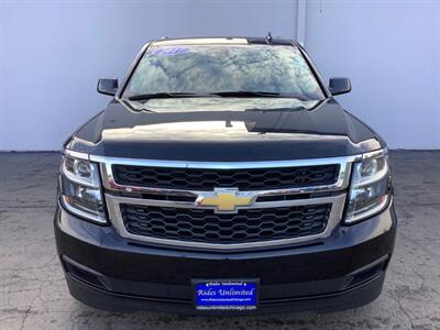 2017 Chevrolet Suburban LT   - Photo 9 - Crest Hill, IL 60403