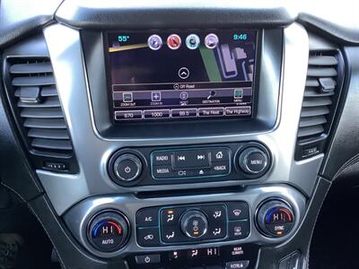 2017 Chevrolet Suburban LT   - Photo 19 - Crest Hill, IL 60403