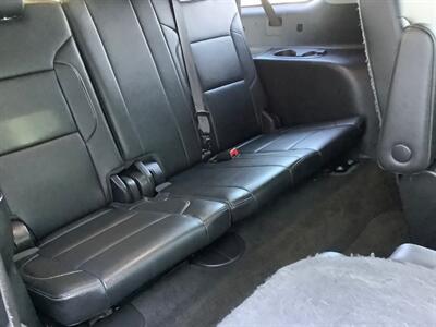 2017 Chevrolet Suburban LT   - Photo 37 - Crest Hill, IL 60403