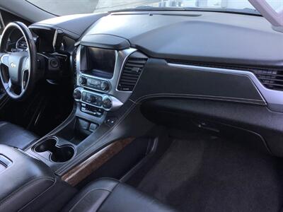 2017 Chevrolet Suburban LT   - Photo 34 - Crest Hill, IL 60403