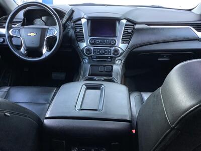 2017 Chevrolet Suburban LT   - Photo 46 - Crest Hill, IL 60403