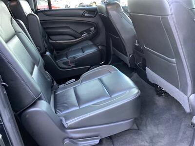 2017 Chevrolet Suburban LT   - Photo 31 - Crest Hill, IL 60403