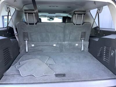 2017 Chevrolet Suburban LT   - Photo 47 - Crest Hill, IL 60403