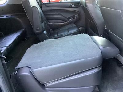 2017 Chevrolet Suburban LT   - Photo 38 - Crest Hill, IL 60403