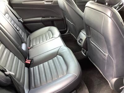 2018 Ford Fusion Energi SE Luxury   - Photo 32 - Crest Hill, IL 60403