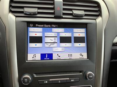 2018 Ford Fusion Energi SE Luxury   - Photo 21 - Crest Hill, IL 60403