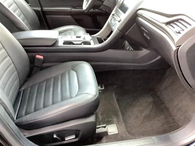 2018 Ford Fusion Energi SE Luxury   - Photo 35 - Crest Hill, IL 60403