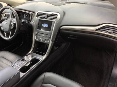 2018 Ford Fusion Energi SE Luxury   - Photo 37 - Crest Hill, IL 60403