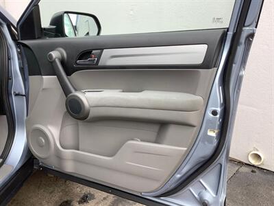 2010 Honda CR-V LX   - Photo 24 - Crest Hill, IL 60403