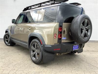 2020 Land Rover Defender 110 SE  One Owner! - Photo 6 - Crest Hill, IL 60403
