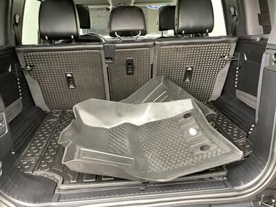 2020 Land Rover Defender 110 SE  One Owner! - Photo 64 - Crest Hill, IL 60403