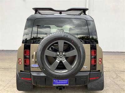 2020 Land Rover Defender 110 SE  One Owner! - Photo 9 - Crest Hill, IL 60403