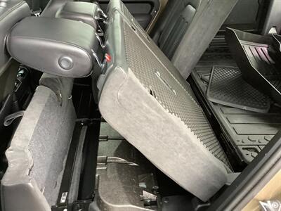 2020 Land Rover Defender 110 SE  One Owner! - Photo 37 - Crest Hill, IL 60403