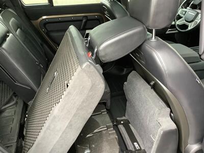 2020 Land Rover Defender 110 SE  One Owner! - Photo 45 - Crest Hill, IL 60403
