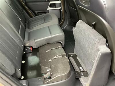 2020 Land Rover Defender 110 SE  One Owner! - Photo 44 - Crest Hill, IL 60403