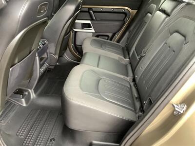 2020 Land Rover Defender 110 SE  One Owner! - Photo 35 - Crest Hill, IL 60403