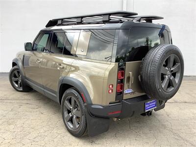 2020 Land Rover Defender 110 SE  One Owner! - Photo 8 - Crest Hill, IL 60403