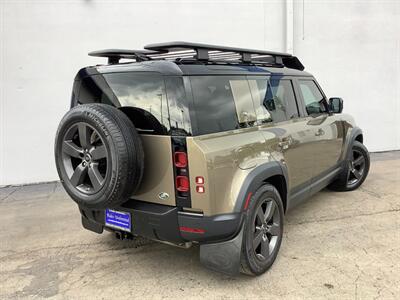 2020 Land Rover Defender 110 SE  One Owner! - Photo 10 - Crest Hill, IL 60403