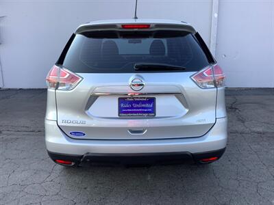 2016 Nissan Rogue S - Photo 5 - Crest Hill, IL 60403