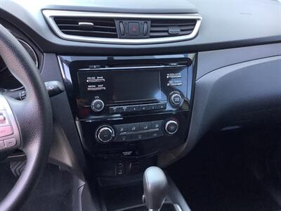 2016 Nissan Rogue S - Photo 16 - Crest Hill, IL 60403