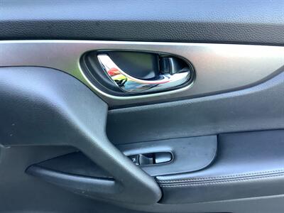 2016 Nissan Rogue S - Photo 29 - Crest Hill, IL 60403