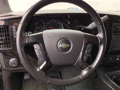 2015 Chevrolet Express 2500 - Photo 25 - Crest Hill, IL 60403