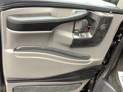 2015 Chevrolet Express 2500 - Photo 17 - Crest Hill, IL 60403