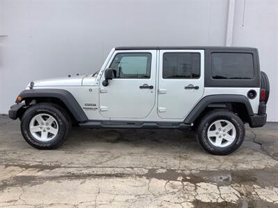2012 Jeep Wrangler Sport - Photo 3 - Crest Hill, IL 60403