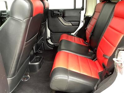 2012 Jeep Wrangler Sport - Photo 25 - Crest Hill, IL 60403