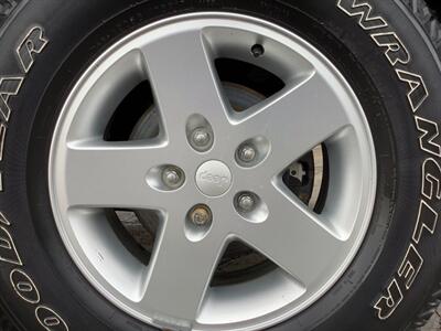 2012 Jeep Wrangler Sport   - Photo 38 - Crest Hill, IL 60403