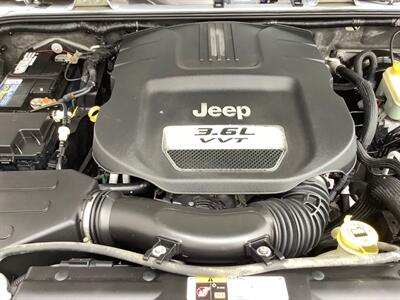 2012 Jeep Wrangler Sport   - Photo 41 - Crest Hill, IL 60403