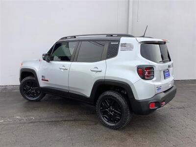 2018 Jeep Renegade Trailhawk - Photo 5 - Crest Hill, IL 60403