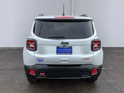 2018 Jeep Renegade Trailhawk - Photo 6 - Crest Hill, IL 60403