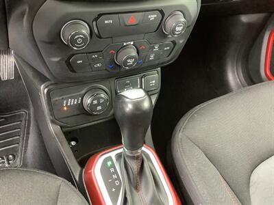2018 Jeep Renegade Trailhawk - Photo 20 - Crest Hill, IL 60403