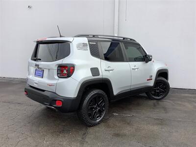 2018 Jeep Renegade Trailhawk - Photo 8 - Crest Hill, IL 60403